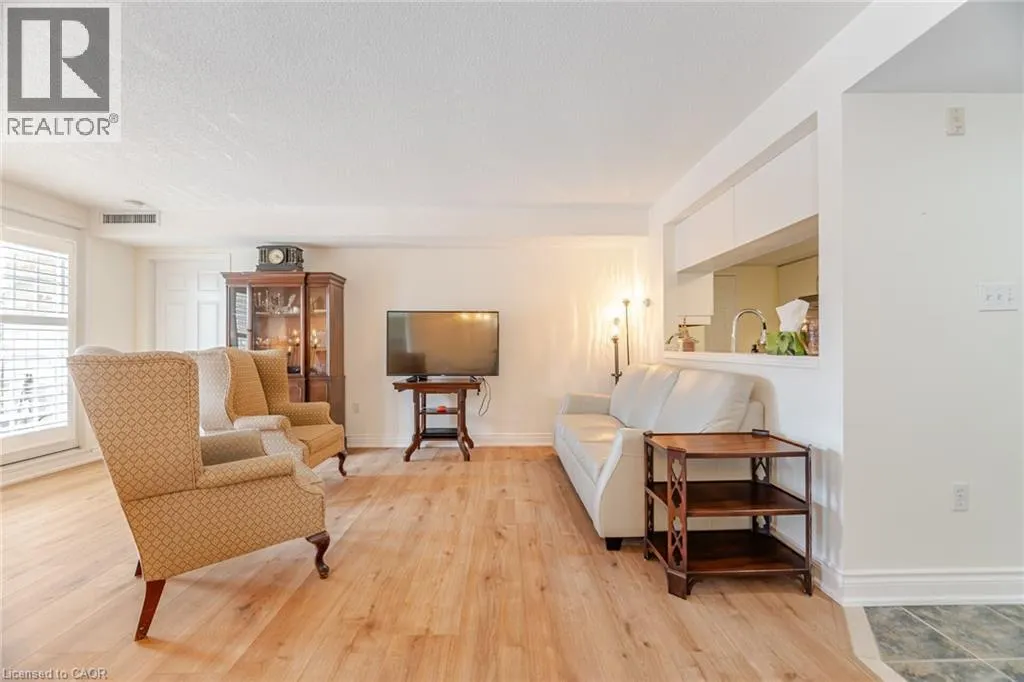 216 W PLAINS Road W Unit# 304, #304