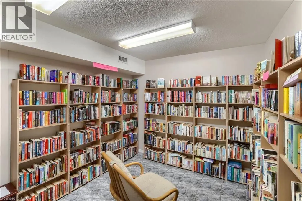 216 W PLAINS Road W Unit# 304, #304