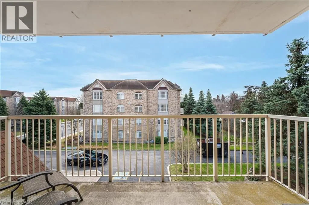 216 W PLAINS Road W Unit# 304, #304