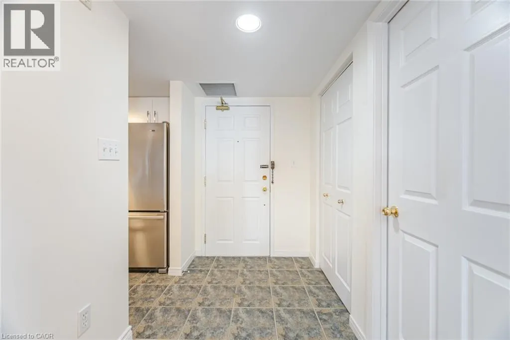 216 W PLAINS Road W Unit# 304, #304