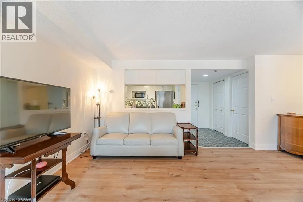 216 W PLAINS Road W Unit# 304, #304