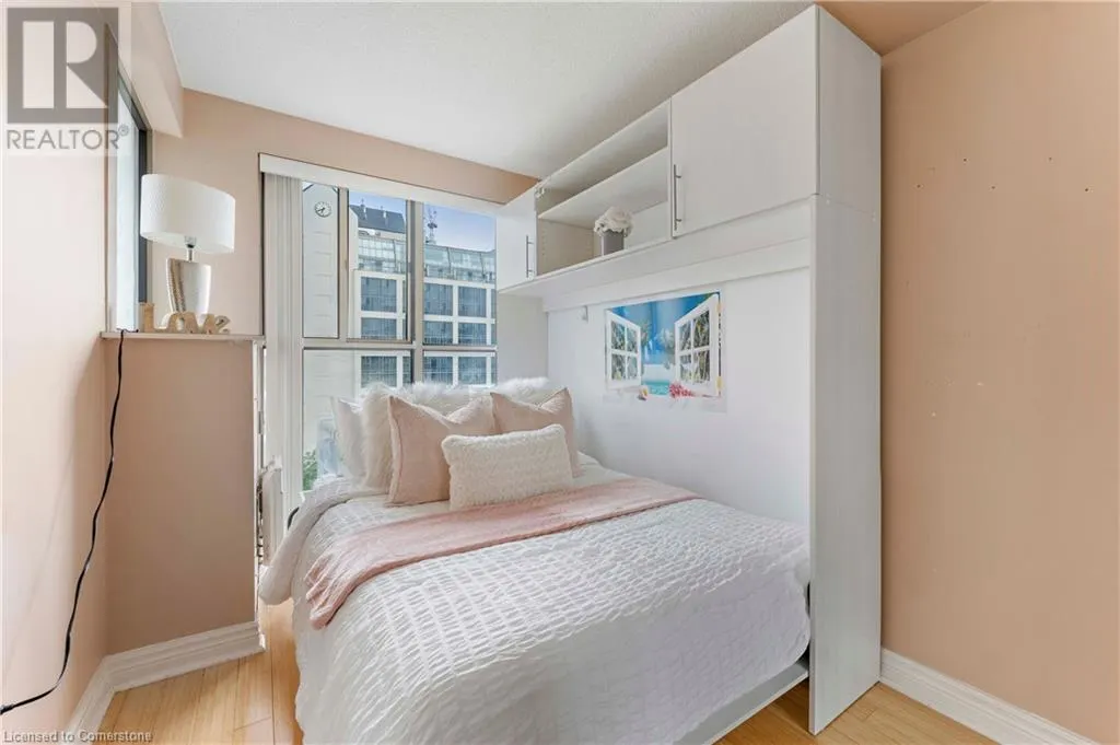 65 SCADDING Avenue Unit# 811, #811