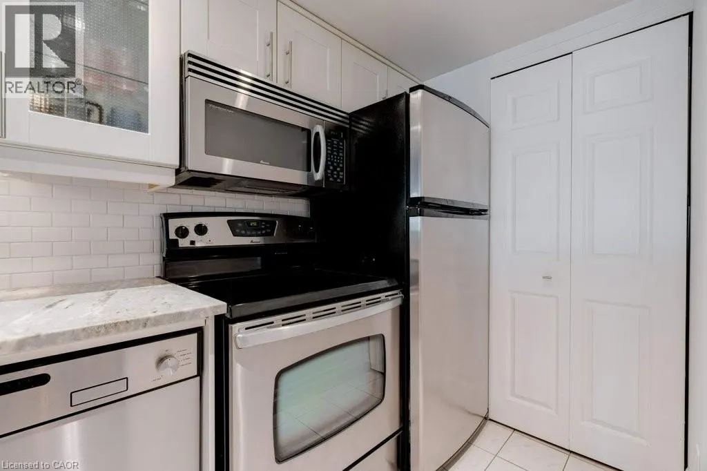 100 BRONTE Road Unit# 214, #214