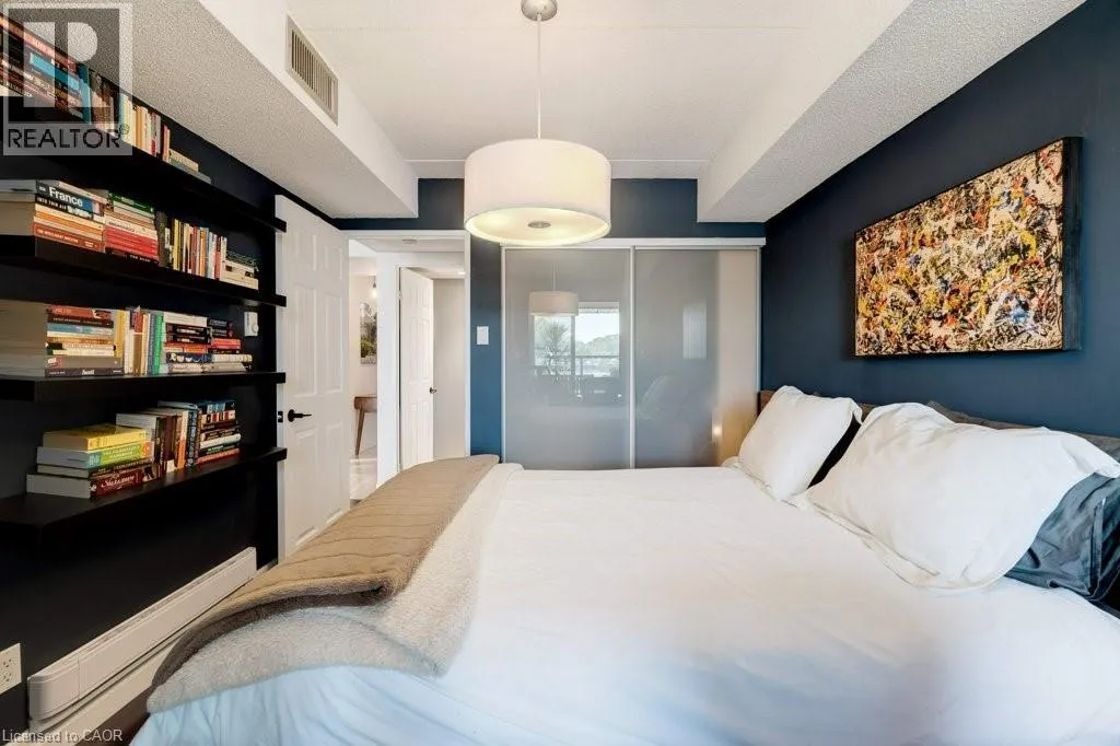 100 BRONTE Road Unit# 214, #214