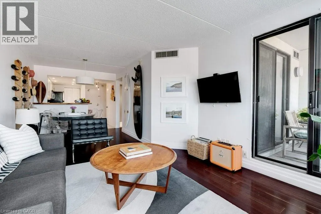 100 BRONTE Road Unit# 214, #214