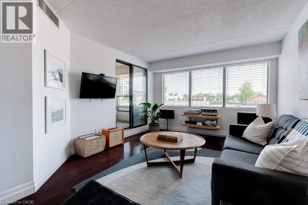 100 BRONTE Road Unit# 214, #214