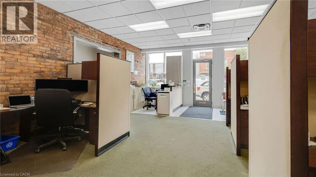 66 KING Street W
