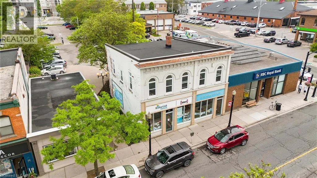 66 KING Street W