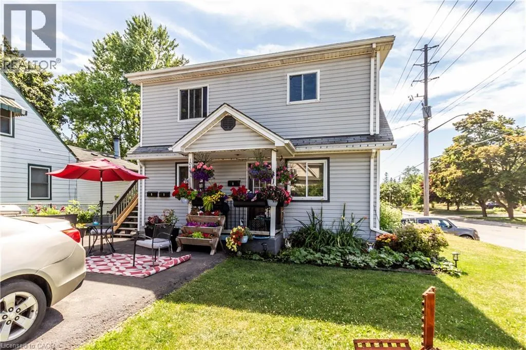 104 OAKWOOD Avenue