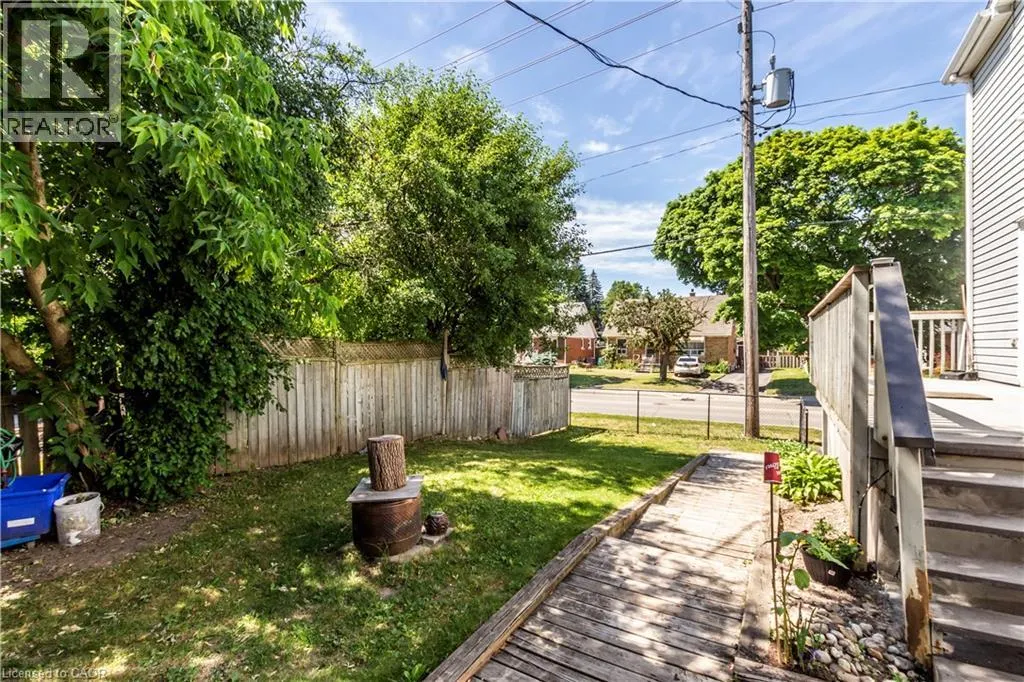 104 OAKWOOD Avenue