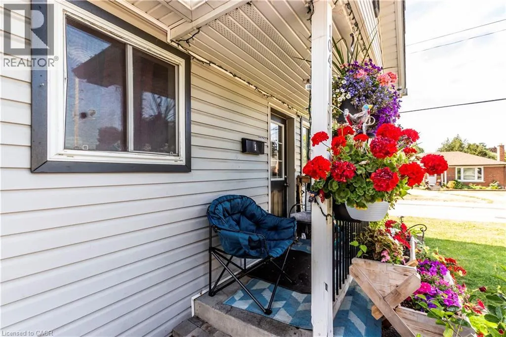 104 OAKWOOD Avenue