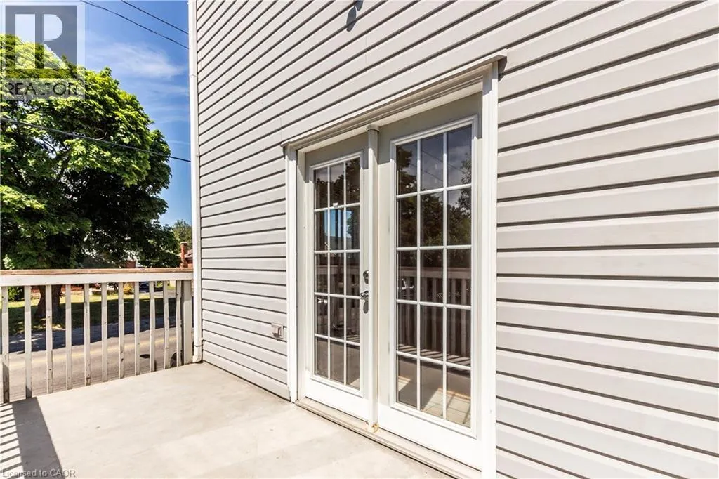 104 OAKWOOD Avenue
