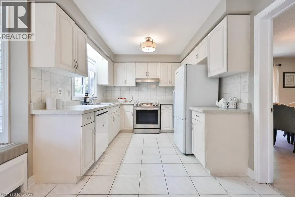 542 HAMBLING Court