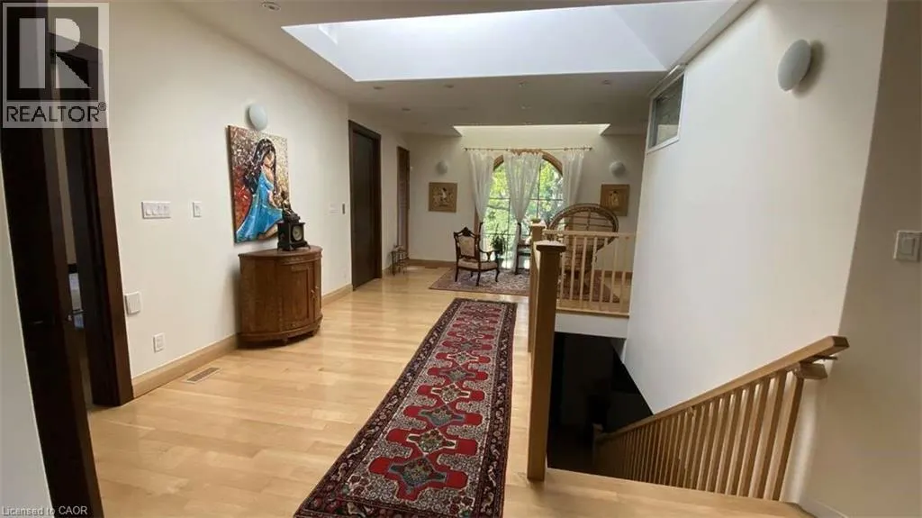98 BURBANK Drive