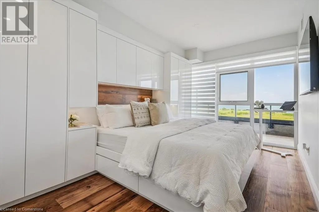 550 NORTH SERVICE Road Unit# 806, #806