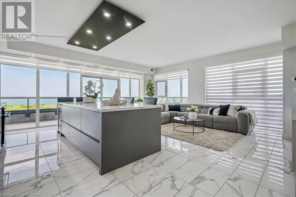 550 NORTH SERVICE Road Unit# 806, #806