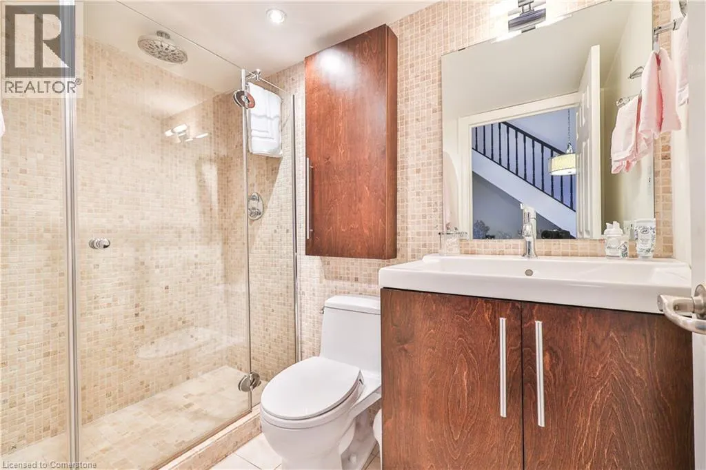 185 ROBINSON Street Unit# 404, #404