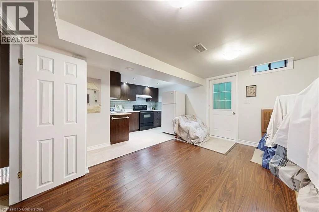 17 HALEY Court