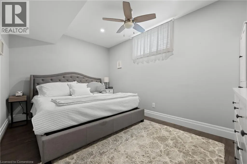 546 MANOR RIDGE Crescent