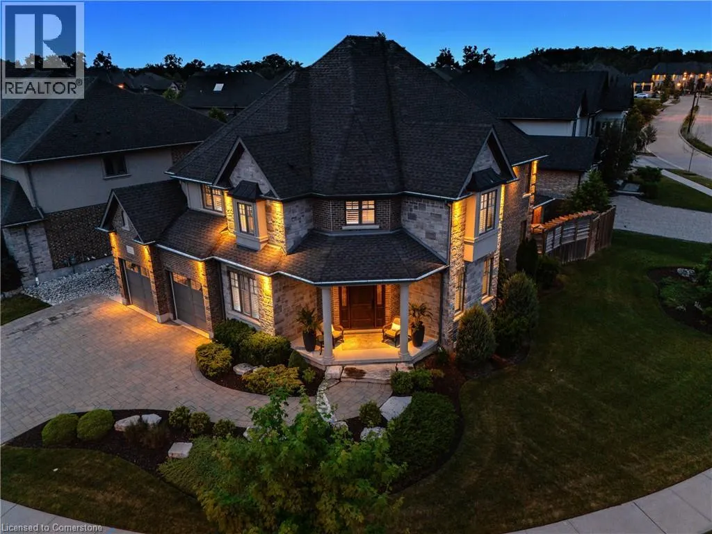 546 MANOR RIDGE Crescent