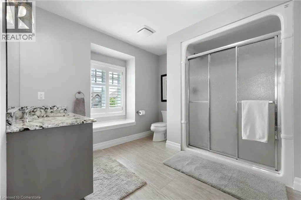 546 MANOR RIDGE Crescent