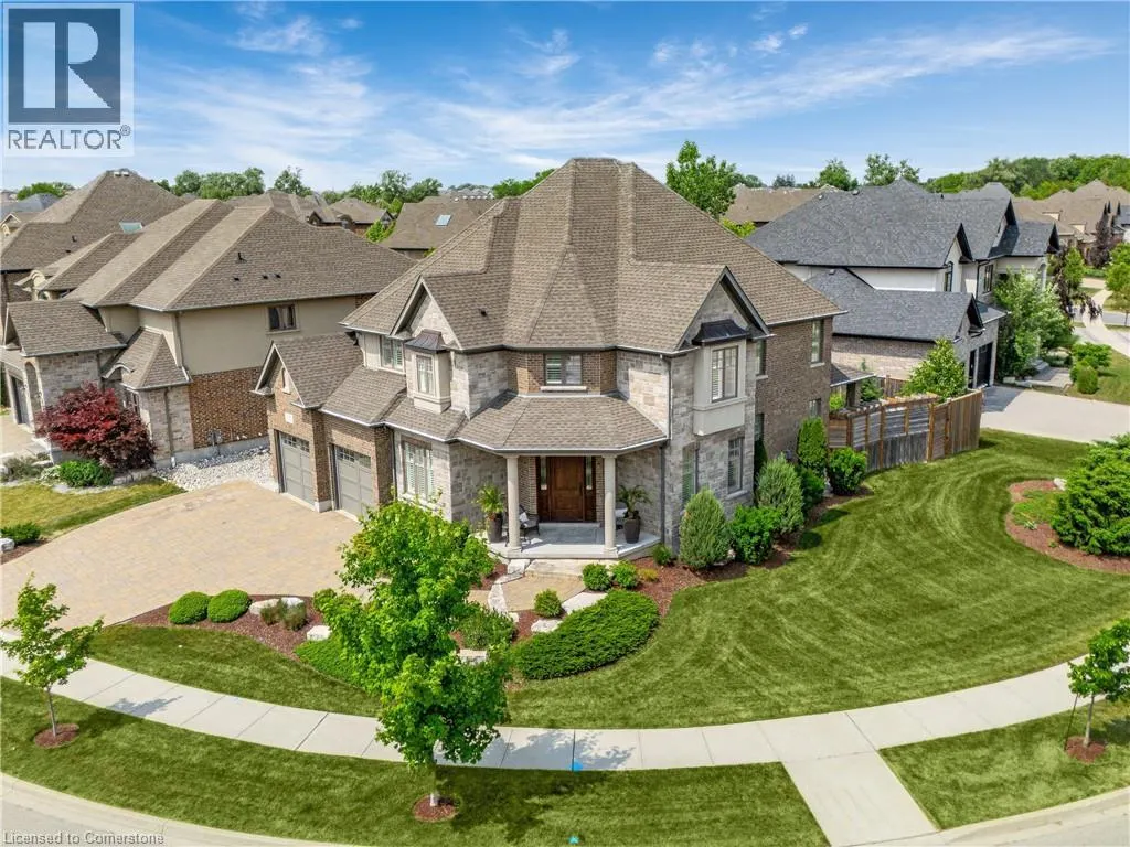 546 MANOR RIDGE Crescent