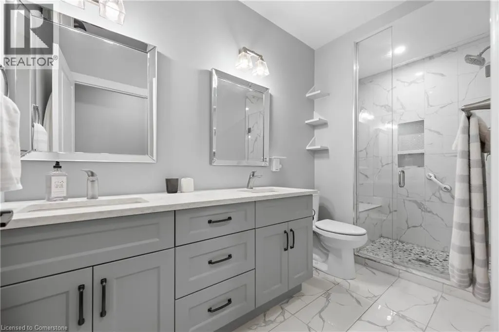 546 MANOR RIDGE Crescent