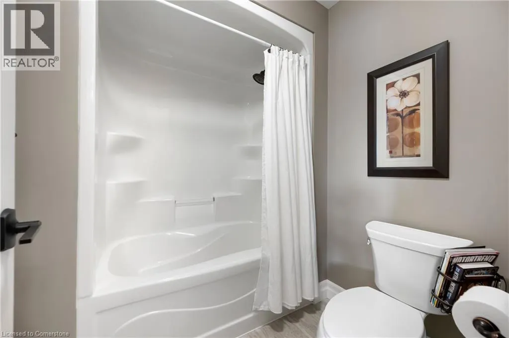 546 MANOR RIDGE Crescent