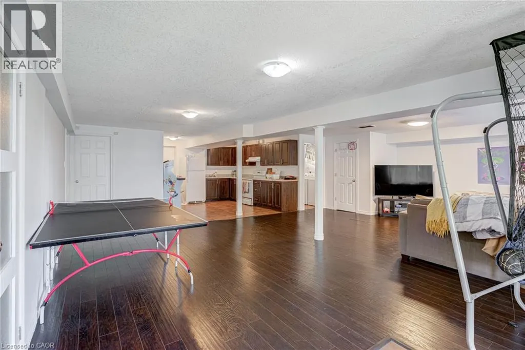 91 CANDLEWOOD Drive