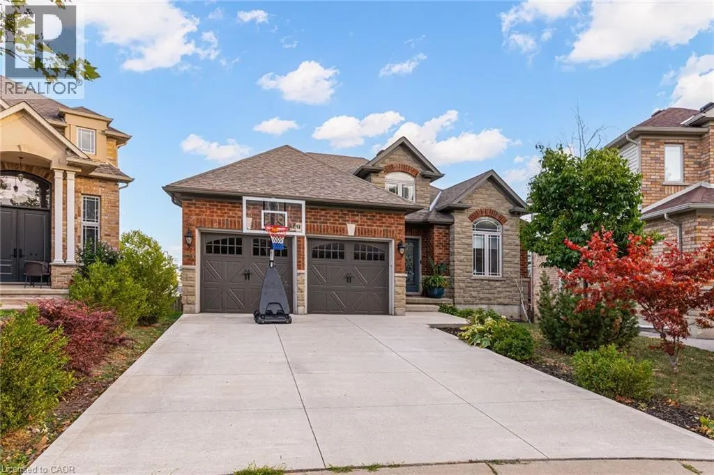 91 CANDLEWOOD Drive