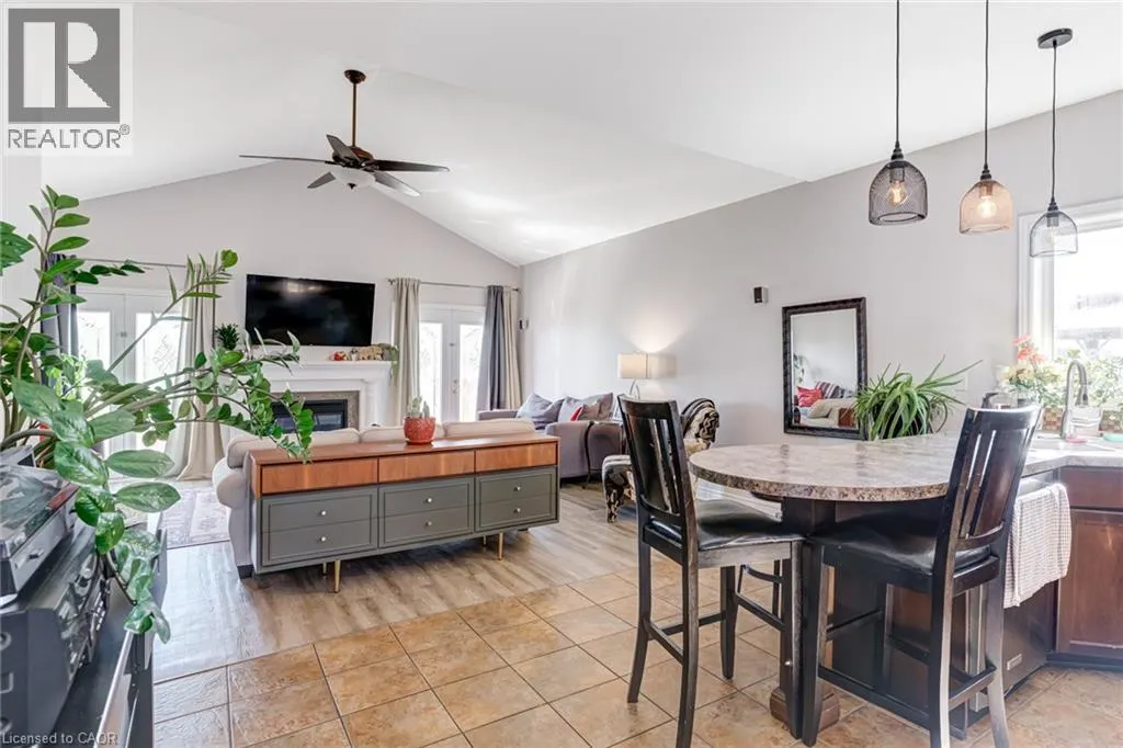 91 CANDLEWOOD Drive