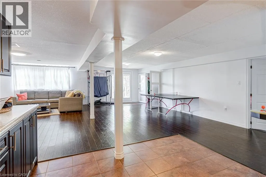 91 CANDLEWOOD Drive