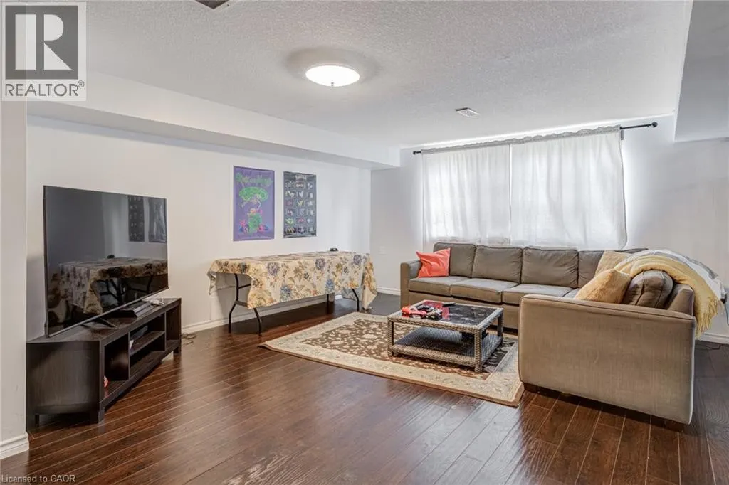 91 CANDLEWOOD Drive