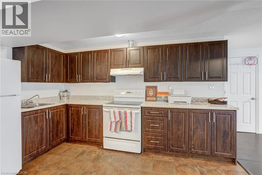 91 CANDLEWOOD Drive