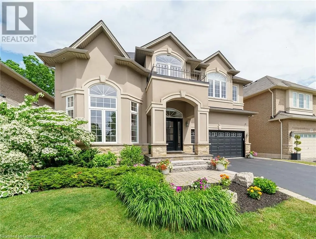 6 VANDERBURGH Lane