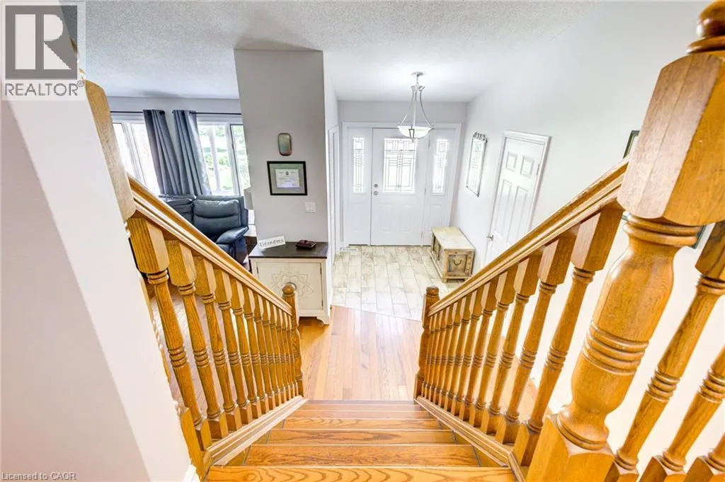 10 GLEN ABBEY Court