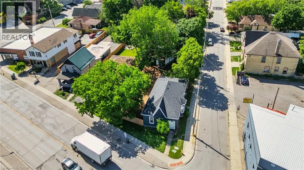 445 HAMILTON Road