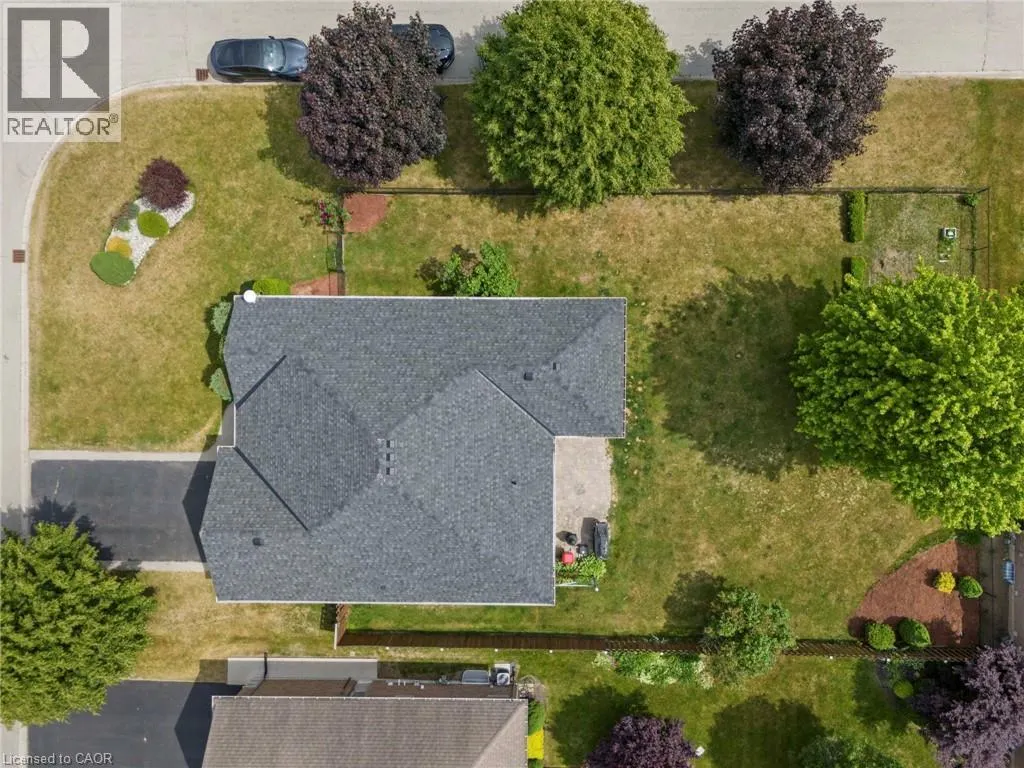 332 DUNCOMBE Road