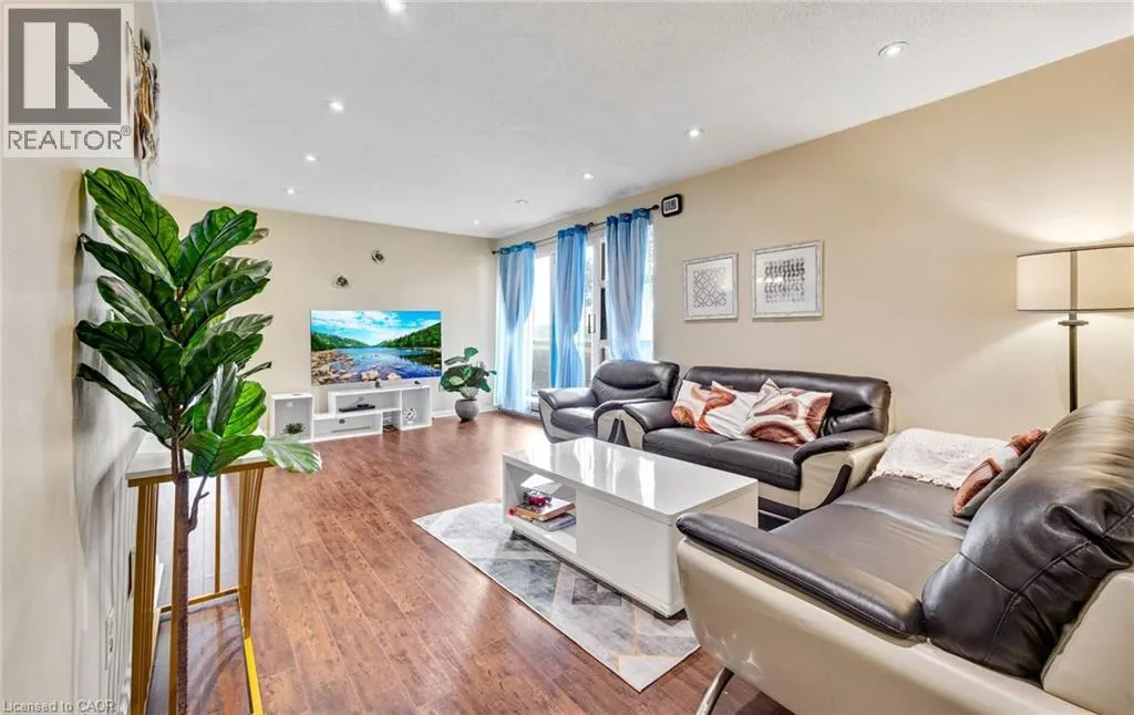 3025 QUEEN FREDERICA Drive Unit# 201, #201