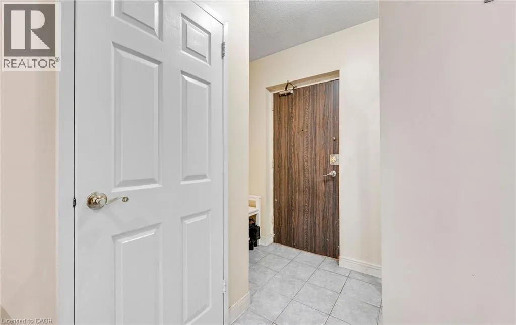 3025 QUEEN FREDERICA Drive Unit# 201, #201