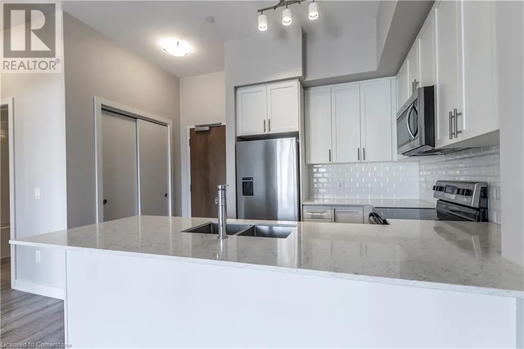 340 PLAINS Road E Unit# 611, #611
