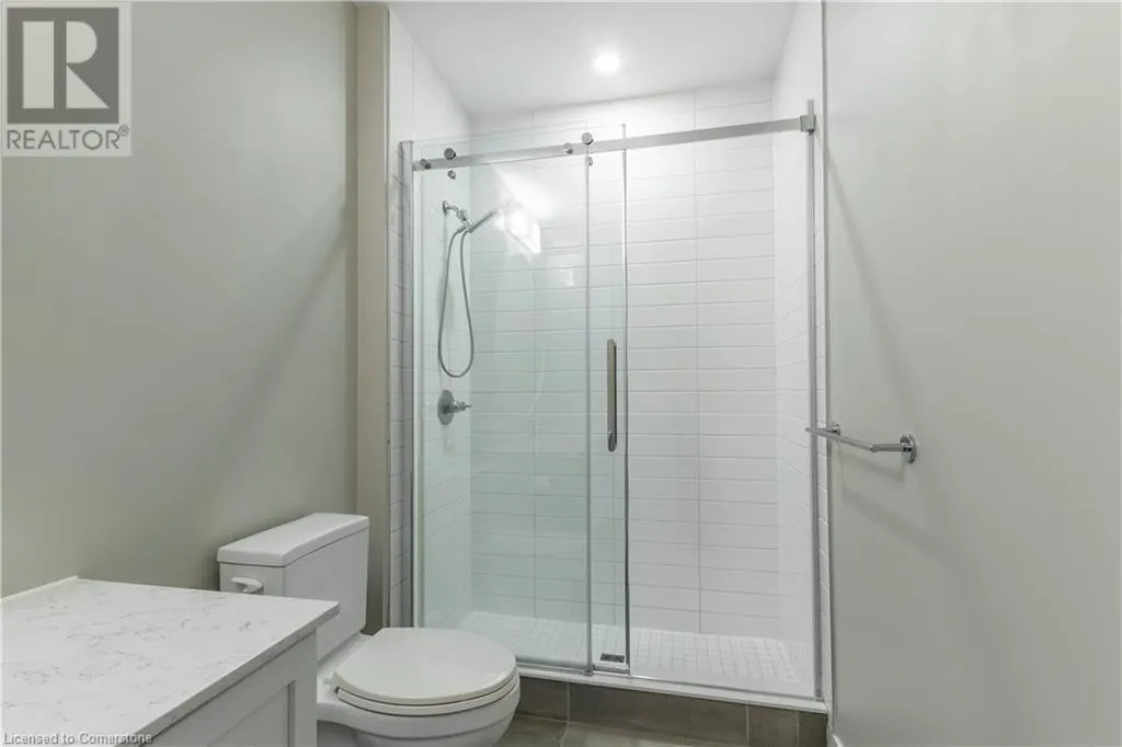 340 PLAINS Road E Unit# 611, #611