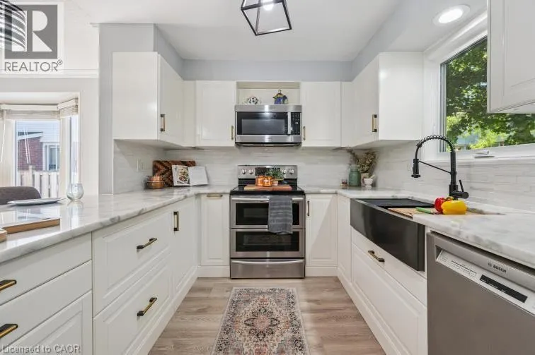 468 CLOVERVALLEY Court