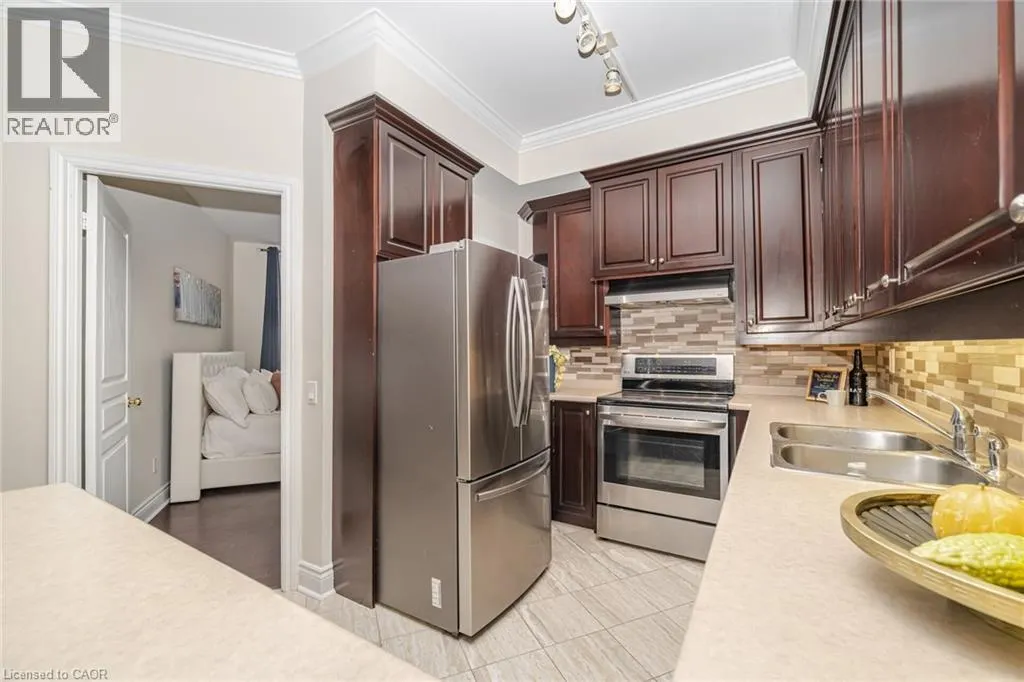 1 BELVEDERE Court Unit# PH5, #PH5