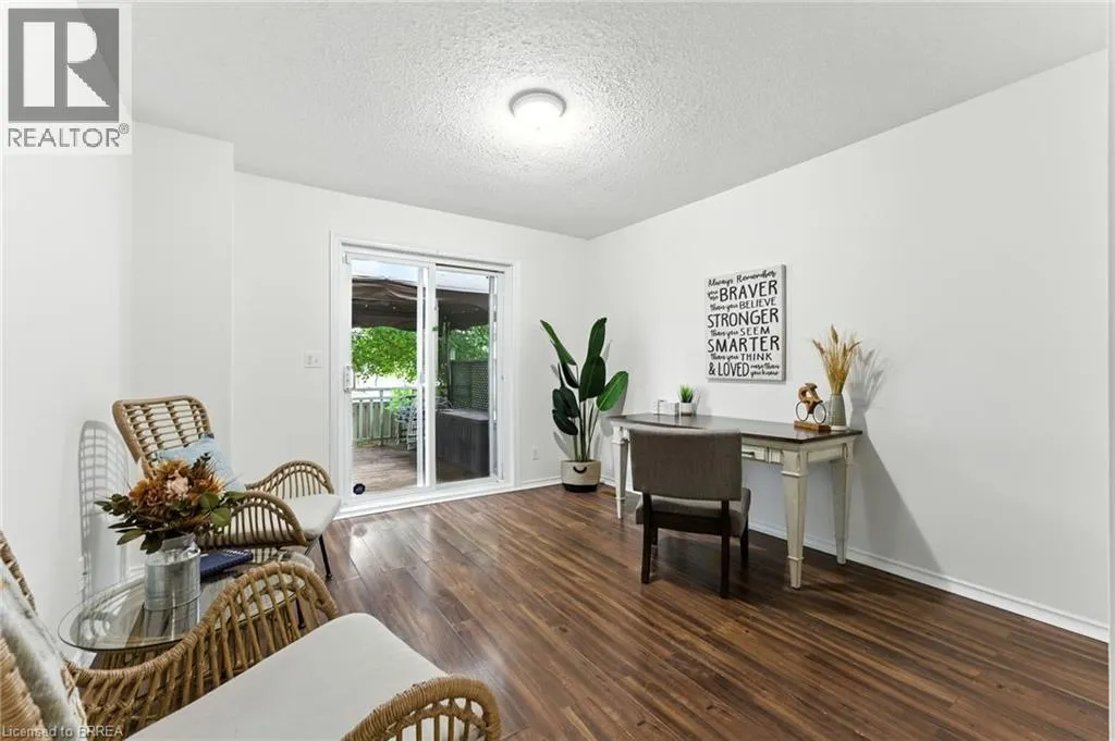 4 BRANLYN Crescent