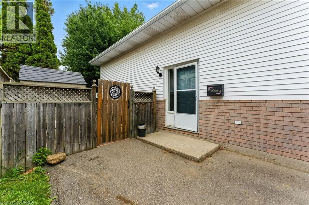 4 BRANLYN Crescent