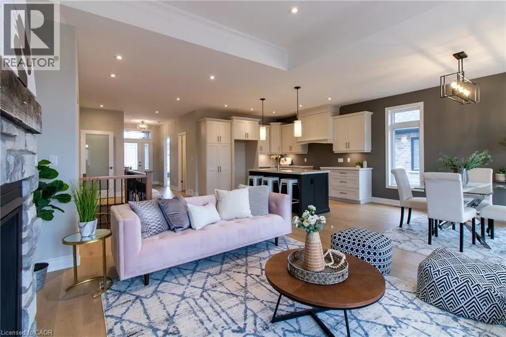 82 DUCHESS Drive