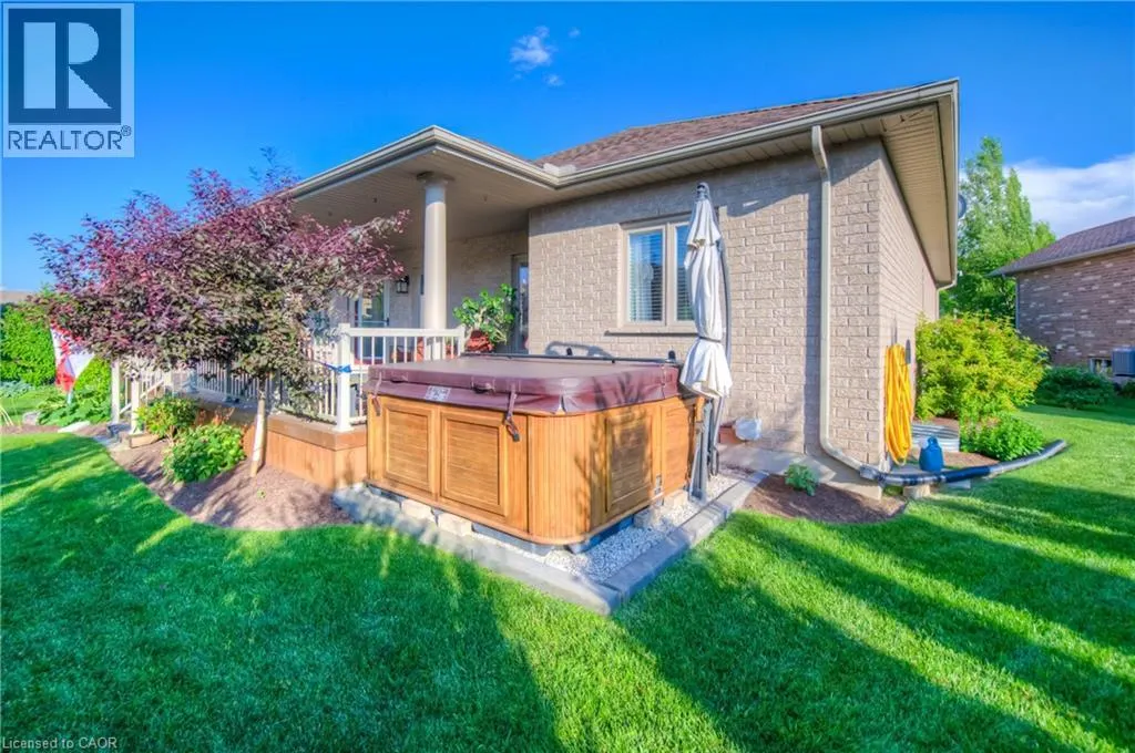 28 AMBERDALE Way