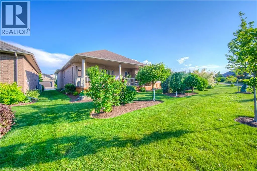 28 AMBERDALE Way