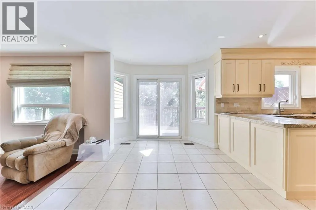 5275 THORNWOOD Drive